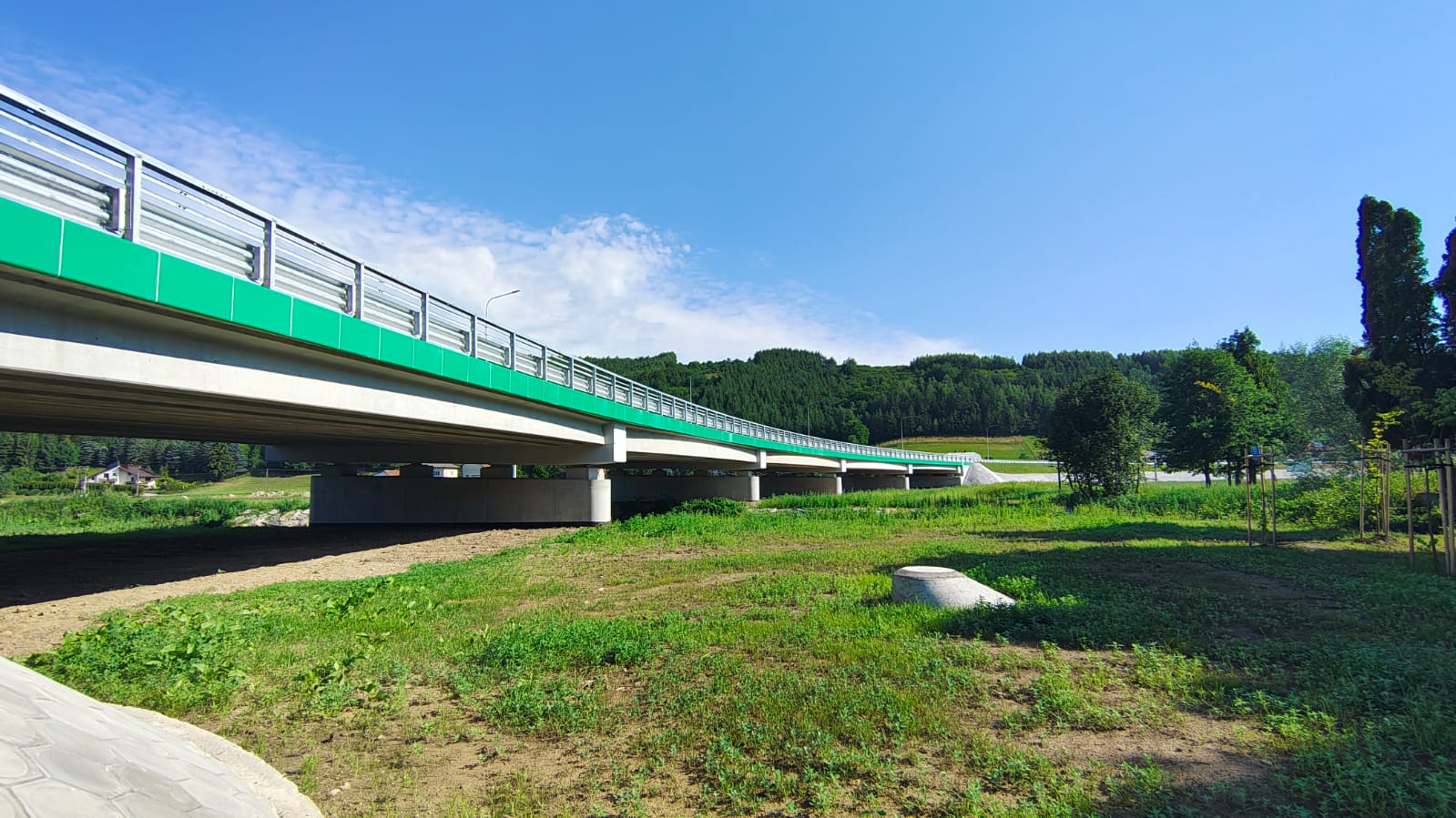 Lutcza – widok zrealizowanego mostu drogowego